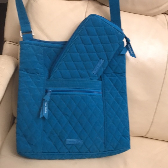 NWOT VERA BRADLEY BLUE QUILTED CROSSBODY PURSE WITH MATCHING WALLET - Picture 2 of 11